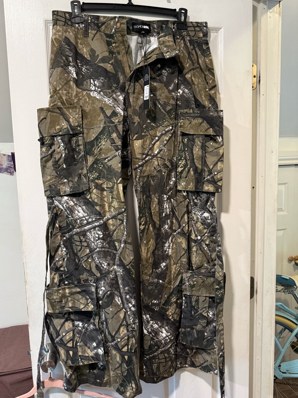 Fashion Nova Olive Green Brown Black Camo Cargo Pants